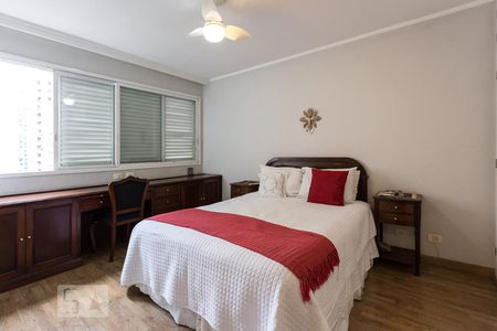Suíte de apartamento para alugar com 4 quartos, 176m² em Itaim Bibi, São Paulo