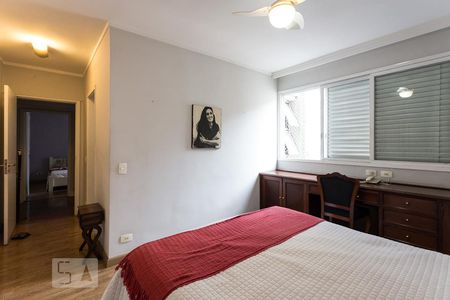 Suíte de apartamento para alugar com 4 quartos, 176m² em Itaim Bibi, São Paulo