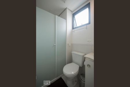 Banheiro de apartamento para alugar com 1 quarto, 39m² em Chácara Santo Antônio (zona Sul), São Paulo