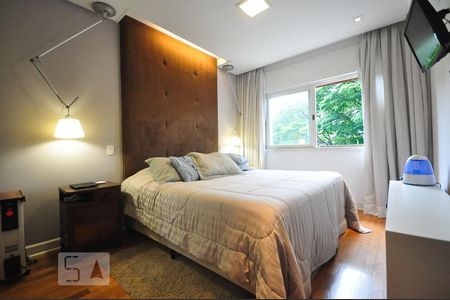 Apartamento à venda com 200m², 3 quartos e 2 vagassuíte 