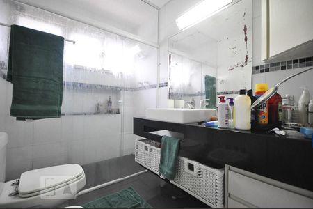 Apartamento à venda com 200m², 3 quartos e 2 vagasbanheiro suíte