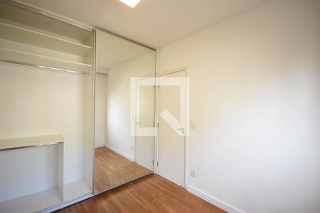 Quarto de apartamento para alugar com 2 quartos, 87m² em Parque Reboucas, São Paulo