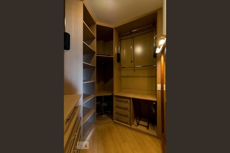 Apartamento para alugar com 165m², 3 quartos e 3 vagasQuarto 3 - Suíte/ Closet