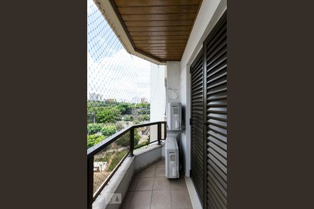 Apartamento para alugar com 165m², 3 quartos e 3 vagasQuarto 3 - Suíte/ Varanda