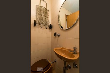 Apartamento para alugar com 165m², 3 quartos e 3 vagasBanheiro de serviço