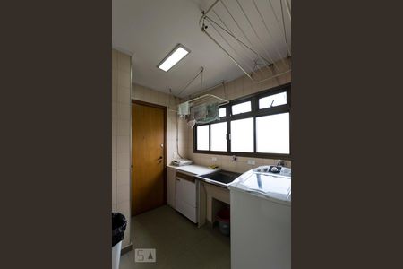 Apartamento para alugar com 165m², 3 quartos e 3 vagasLavanderia