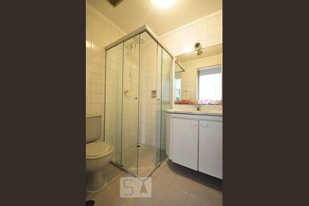 banheiro de apartamento para alugar com 1 quarto, 42m² em Brooklin Paulista, São Paulo