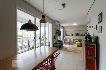 1o. Andar - Sala de apartamento para alugar com 2 quartos, 90m² em Vila Dom Pedro I, São Paulo