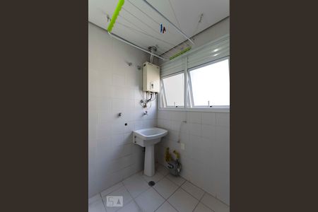 Apartamento para alugar com 84m², 2 quartos e 1 vaga1o. Andar - Lavanderia