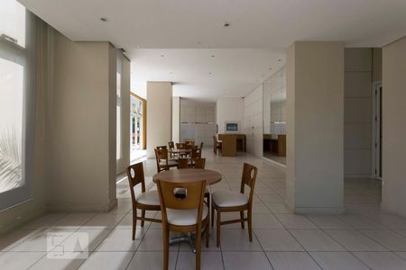 Apartamento para alugar com 84m², 2 quartos e 1 vagaÁrea comum - Salão de festas