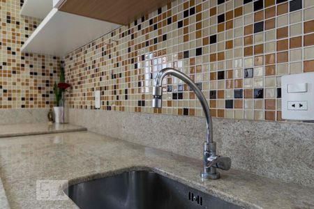 Apartamento para alugar com 84m², 2 quartos e 1 vaga1o. Andar - Cozinha (Torneira)