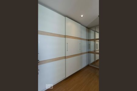 Apartamento para alugar com 84m², 2 quartos e 1 vaga2o. Andar - Suíte 2 (Armários)