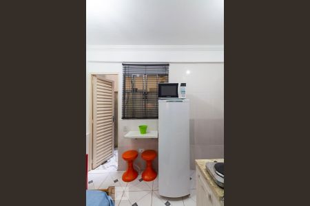 Cozinha de kitnet/studio para alugar com 1 quarto, 17m² em Cidade Vargas, São Paulo