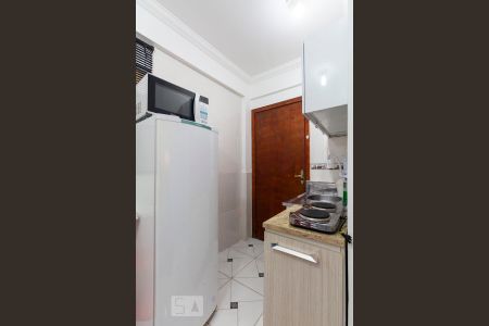 Cozinha de kitnet/studio para alugar com 1 quarto, 17m² em Cidade Vargas, São Paulo