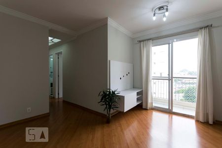 Sala de apartamento para alugar com 2 quartos, 48m² em Vila Firmiano Pinto, São Paulo