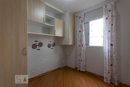 Quarto 2 de apartamento para alugar com 2 quartos, 48m² em Vila Firmiano Pinto, São Paulo