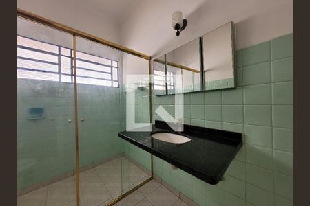 Casa à venda com 255m², 4 quartos e 2 vagasBanheiro 2