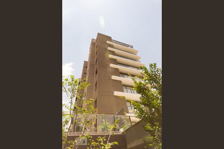 Apartamento para alugar com 55m², 1 quarto e 2 vagas Apartamento para alugar com 55m², 1 quarto e 2 vagasFachada