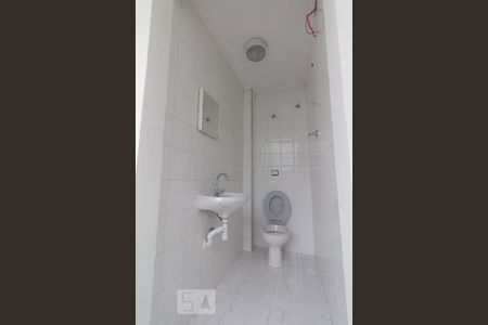 Apartamento para alugar com 160m², 3 quartos e sem vaga Apartamento para alugar com 160m², 3 quartos e sem vagaBanheiro de Serviço
