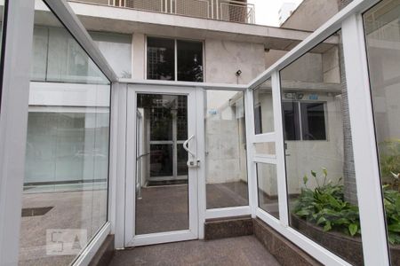 Apartamento para alugar com 160m², 3 quartos e sem vaga Apartamento para alugar com 160m², 3 quartos e sem vagaFachada