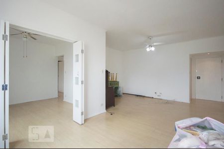 Sala de apartamento para alugar com 2 quartos, 85m² em Santo Amaro, São Paulo