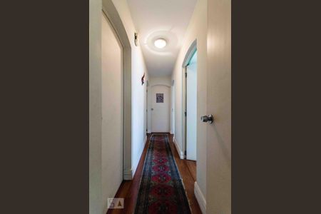 Apartamento à venda com 170m², 4 quartos e 4 vagas Apartamento à venda com 170m², 4 quartos e 4 vagasCorredor