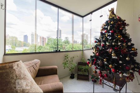 Apartamento à venda com 170m², 4 quartos e 4 vagas Apartamento à venda com 170m², 4 quartos e 4 vagasVaranda