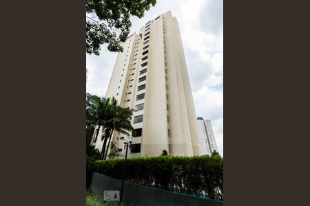 Apartamento à venda com 170m², 4 quartos e 4 vagas Apartamento à venda com 170m², 4 quartos e 4 vagasFachada