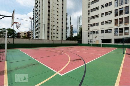 Apartamento à venda com 170m², 4 quartos e 4 vagas Apartamento à venda com 170m², 4 quartos e 4 vagasQuadra
