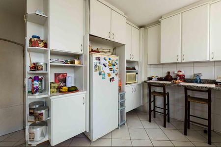 Apartamento à venda com 170m², 4 quartos e 4 vagas Apartamento à venda com 170m², 4 quartos e 4 vagasCozinha