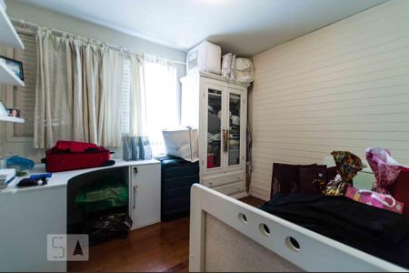 Apartamento à venda com 170m², 4 quartos e 4 vagas Apartamento à venda com 170m², 4 quartos e 4 vagasQuarto
