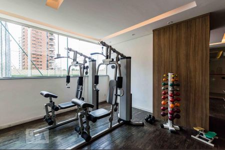 Apartamento à venda com 170m², 4 quartos e 4 vagas Apartamento à venda com 170m², 4 quartos e 4 vagasAcademia