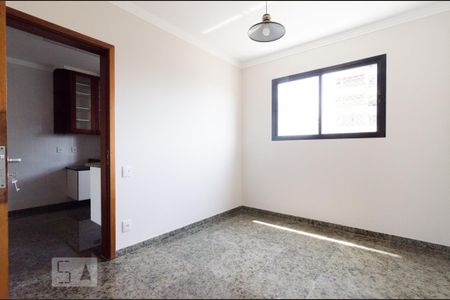 Apartamento à venda com 207m², 3 quartos e 2 vagas Apartamento à venda com 207m², 3 quartos e 2 vagasSala de jantar