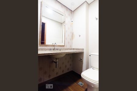 Apartamento à venda com 207m², 3 quartos e 2 vagas Apartamento à venda com 207m², 3 quartos e 2 vagasLavabo
