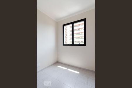 Apartamento à venda com 207m², 3 quartos e 2 vagas Apartamento à venda com 207m², 3 quartos e 2 vagasQuarto de serviço