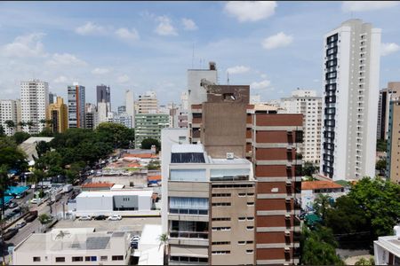 Apartamento à venda com 207m², 3 quartos e 2 vagas Apartamento à venda com 207m², 3 quartos e 2 vagasVista da sacada