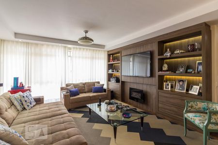 Sala de apartamento à venda com 3 quartos, 210m² em Bela Vista, São Paulo
