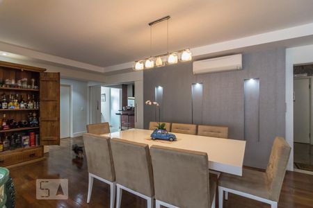 Sala de apartamento à venda com 3 quartos, 210m² em Bela Vista, São Paulo