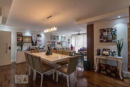 Sala de apartamento à venda com 3 quartos, 210m² em Bela Vista, São Paulo