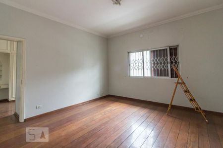 Casa à venda com 478m², 4 quartos e 4 vagas Casa à venda com 478m², 4 quartos e 4 vagasQuarto 3 (suite)