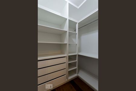 Apartamento à venda com 202m², 4 quartos e 3 vagas2o. Andar - Quarto 4 (Suíte - Closet)