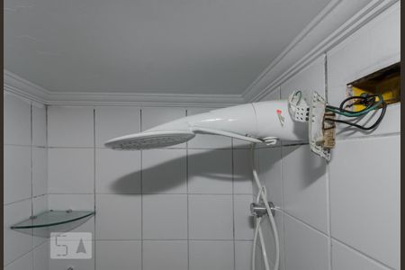 Banheiro de kitnet/studio para alugar com 1 quarto, 35m² em Jabaquara, São Paulo