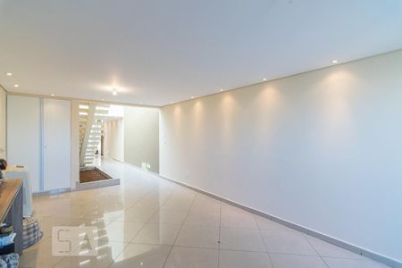 Casa à venda com 220m², 4 quartos e 2 vagasCozinha