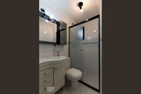 Banheiro social de apartamento à venda com 2 quartos, 56m² em Vila Monte Alegre, São Paulo