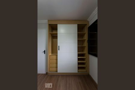 Quarto 1 (Armários) de apartamento à venda com 2 quartos, 56m² em Vila Monte Alegre, São Paulo