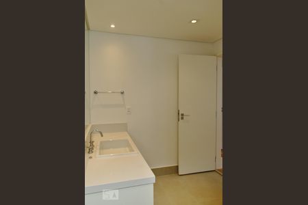 Apartamento à venda com 140m², 3 quartos e 1 vagaSuite