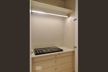 Apartamento à venda com 140m², 3 quartos e 1 vagaQuarto 2