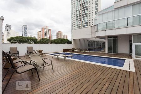 Studio à venda com 44m², 1 quarto e 1 vaga Studio à venda com 44m², 1 quarto e 1 vagaPiscina