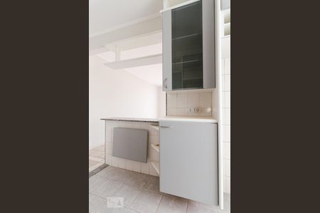 Apartamento para alugar com 62m², 2 quartos e 2 vagasCozinha