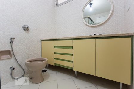Banheiro de apartamento para alugar com 3 quartos, 130m² em Bela Vista, São Paulo
